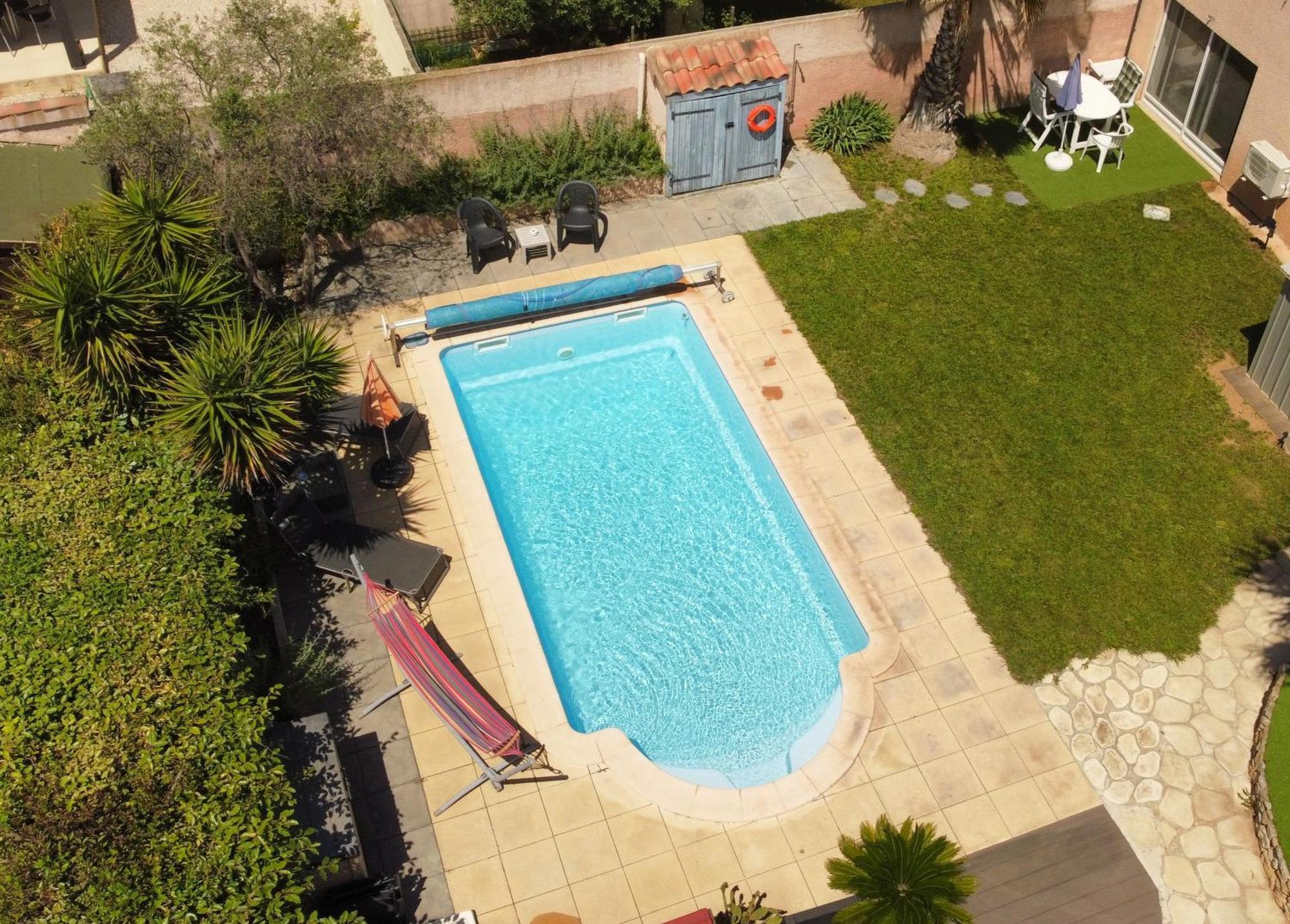 Studio Tranquillo Avec Piscine Et Salle De Sport อิสทร์ ภายนอก รูปภาพ